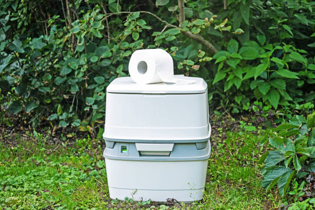 Portable Toilet Options We Offer in Bellevue, OH